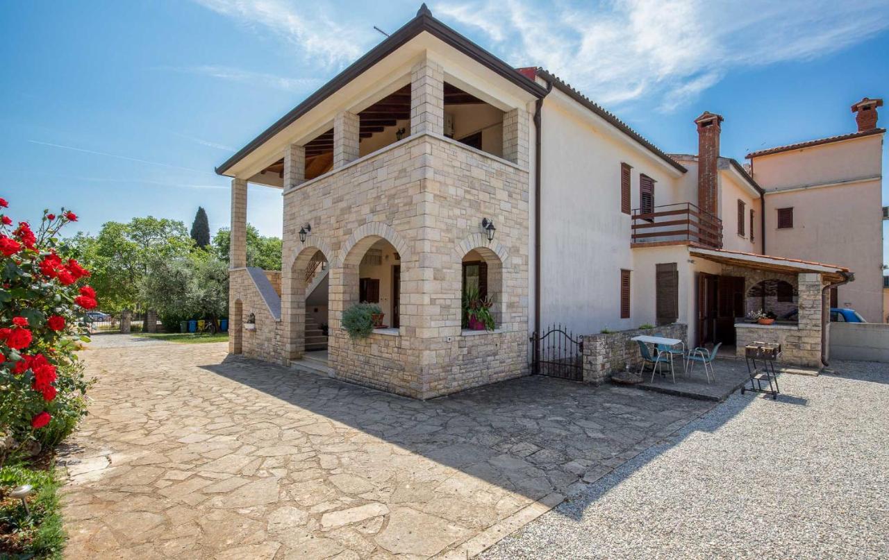 Silva Apartment Porec Exterior photo